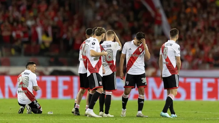 la-metamorfosis-de-river:-tras-la-depuracion-de-demichelis,-asi-quedo-el-plantel-para-la-copa-de-la-liga