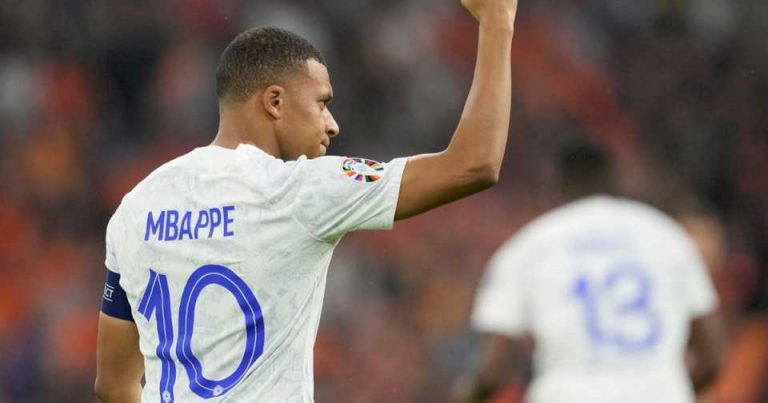 francia-le-gana-a-paises-bajos-con-un-golazo-de-mbappe,-se-mete-en-la-eurocopa-y-el-crack-del-psg-alcanza-un-marca-de-michel-platini