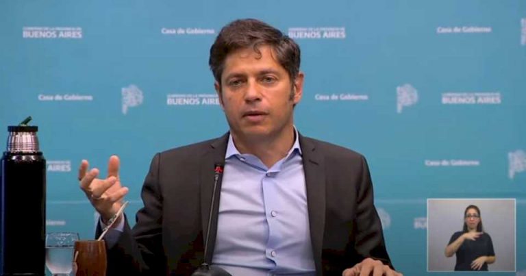 «estamos-bien-vivos-y-coleando»,-la-respuesta-de-axel-kicillof-al-pedido-de-milei-de-«ponerle-la-tapa-al-ataud-del-kirchnerismo»