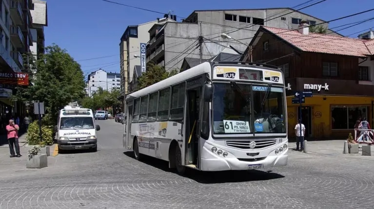 un-paro-de-transporte-paralizo-a-bariloche-y-esperan-que-el-conflicto-se-extienda-por-una-semana-mas