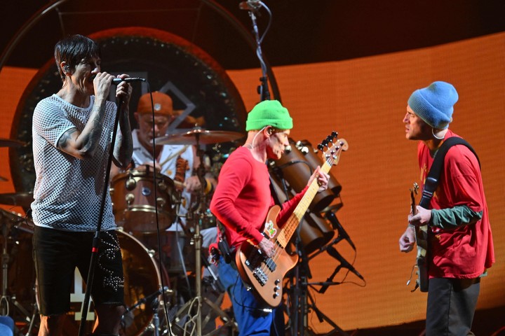 red-hot-chili-peppers-rumbo-a-dos-river:-horarios,-accesos-y-todo-sobre-el-show