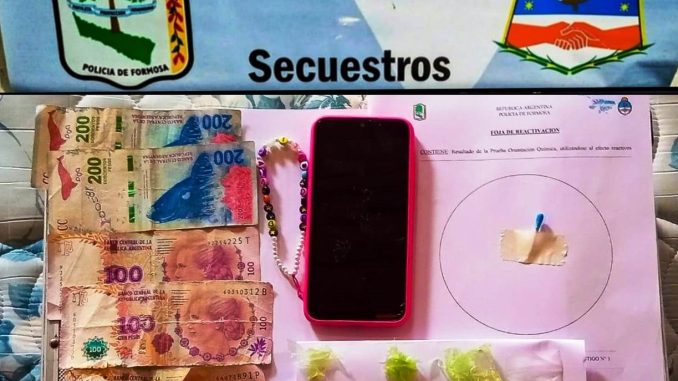 un-dealer-fue-detenido-con-varios-envoltorios-de-cocaina-en-el-barrio-8-de-marzo