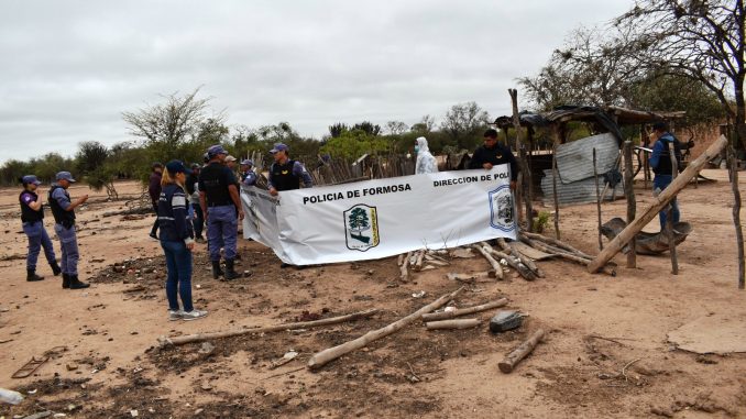 una-mujer-fue-detenida-por-enterrar-con-vida-a-su-nieto-recien-nacido-en-un-puesto-ganadero-de-pozo-de-maza