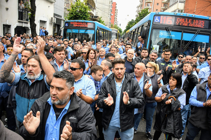 el-tragico-destino-del-chofer-de-rosario:-cambio-el-franco-para-llevar-a-su-hijo-a-futbol-y-lo-mataron-por-una-pelea-entre-presos