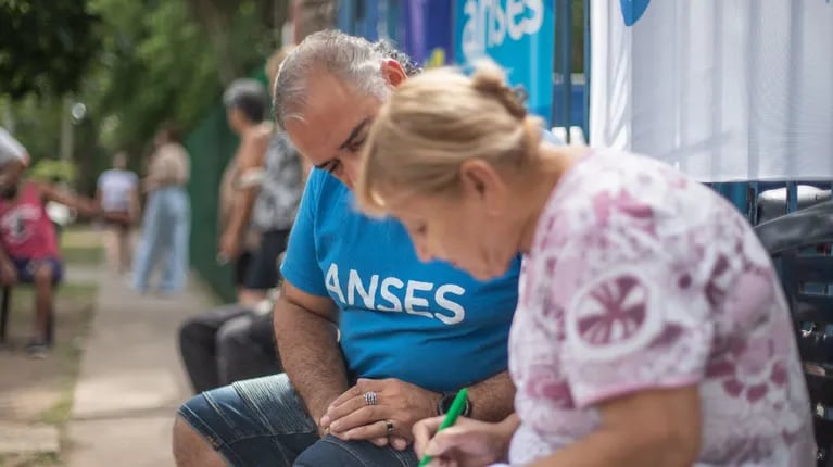 anses-cuando-cobro:-el-cronograma-de-pagos-de-este-martes-5-de-diciembre