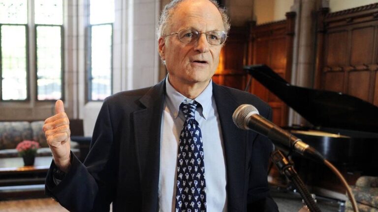 Quién es el Premio Nobel de Economía que quiere conocer a Javier Milei