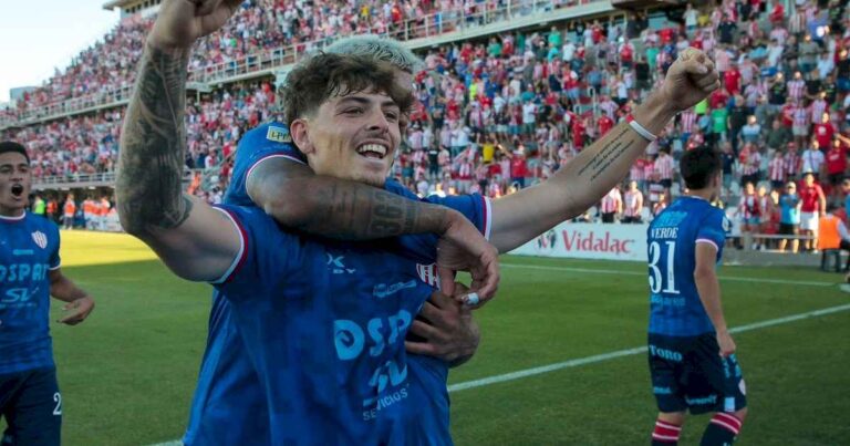 asi-quedo-la-tabla-de-posiciones-de-la-liga-profesional-de-futbol:-union-se-acerca-a-velez,-con-huracan,-river-y-racing-al-acecho