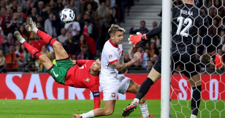 Cristiano Ronaldo marcó dos goles, uno de tijera, e hizo historia para Portugal en la Nations League