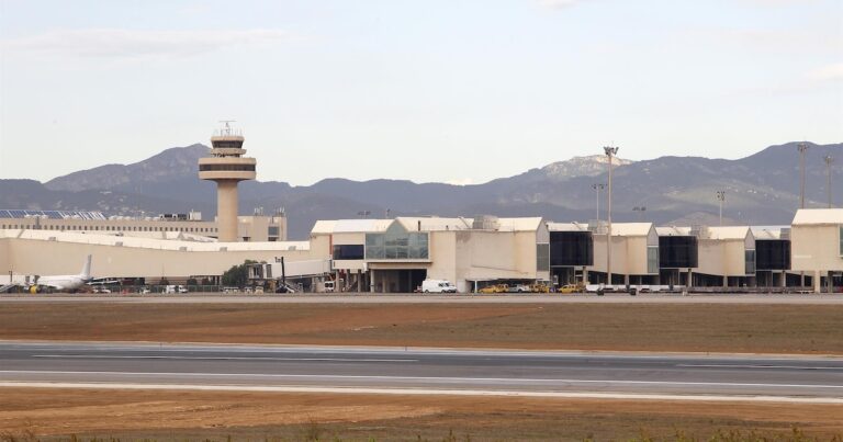 Los aeropuertos de Baleares vuelven a operar con normalidad tras el paso de la DANA
