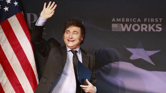 Javier Milei se aferra a Estados Unidos y alimenta una alianza por afuera de los bloques tradicionales