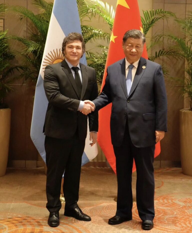 Milei se reunió con Xi Jinping y afirman que el encuentro fue frío y limitado a lo comercial