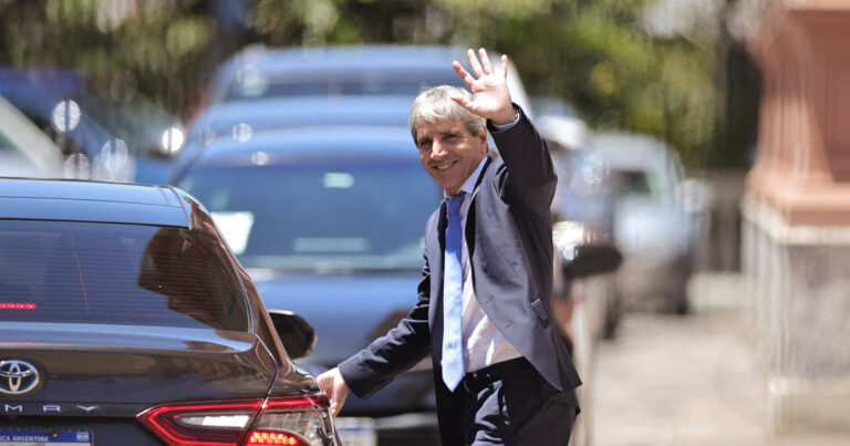 Caputo se reunió en Brasil con grandes industriales y financistas en busca de inversiones