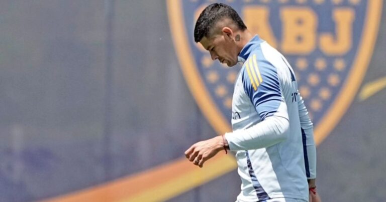 Con Rojo suspendido y bajas en el puesto, los nombres de Gago para rearmar la zaga de Boca