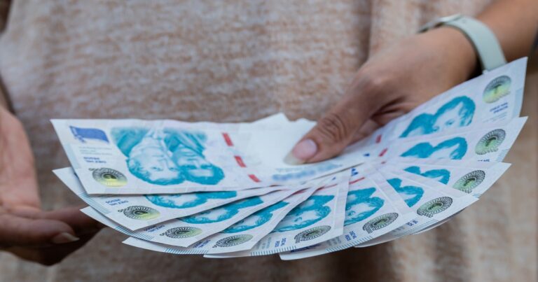 Super peso: la moneda argentina es la que más se valorizó en lo que va del año