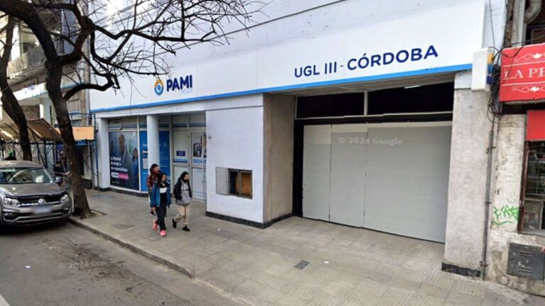 Un jubilado intentó quemarse a lo bonzo en el PAMI de Córdoba