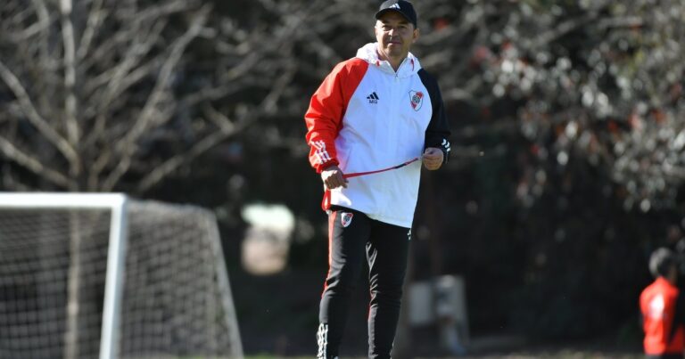 River, entre la chance de volver a su defensa ideal y las dudas del fondo de cara a 2025