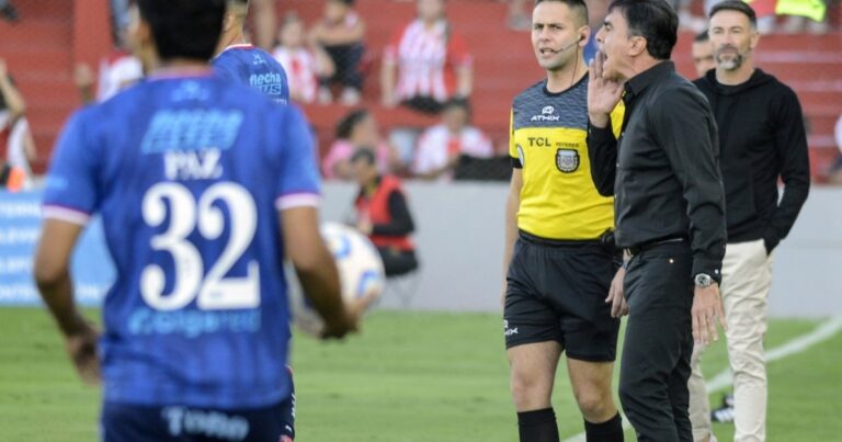 Video: el penal de Pardo a Pizzini que reclamó todo Vélez