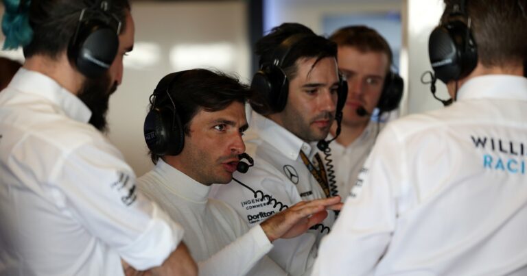 Carlos Sainz Jr. ya probó el Williams que era de Franco Colapinto y el español deslumbró a su nuevo equipo en los tests de Abu Dhabi