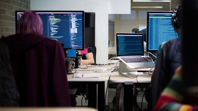 Se sumaron 2.600 empleos a la industria del software este año, y los sueldos superan en un 76% el promedio nacional