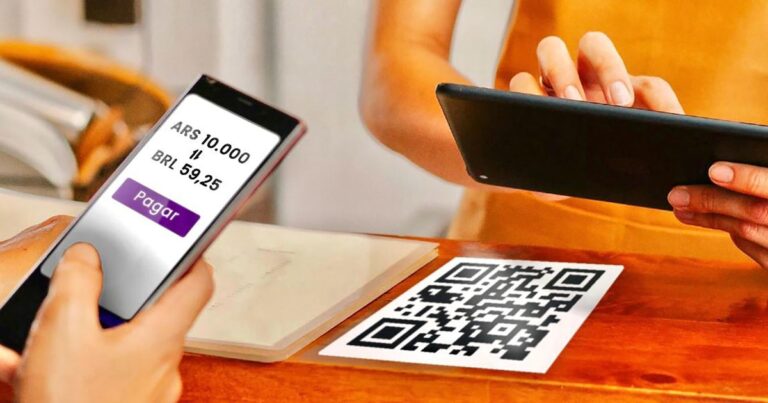 Ideal para turistas: una fintech argentina desarrolló una tecnología para pagar en el exterior con QR, en pesos y sin usar dólares del BCRA