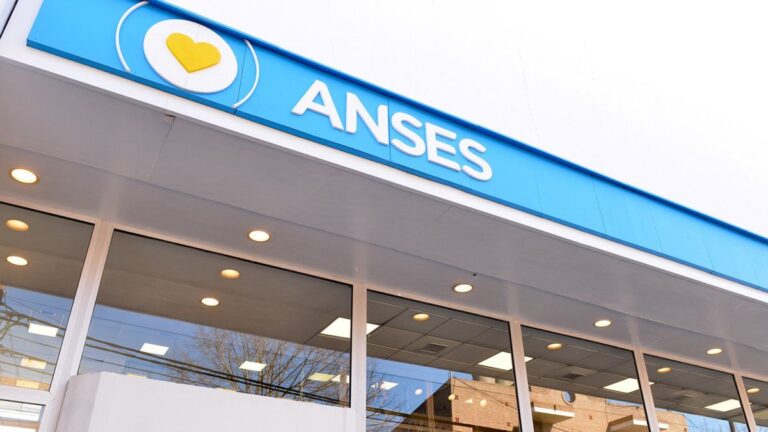ANSES otorgará más $300.000 a distintos beneficiarios en enero 2025