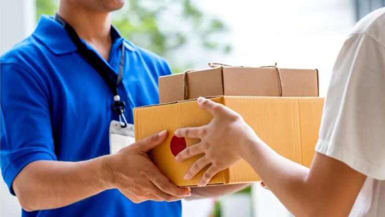 Envíos vía courier: ARCA aprobó nuevos pesos, cantidades y montos para paquetes