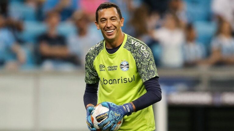 La decisión de Agustín Marchesín ante el interés de Boca: la postura de Gremio