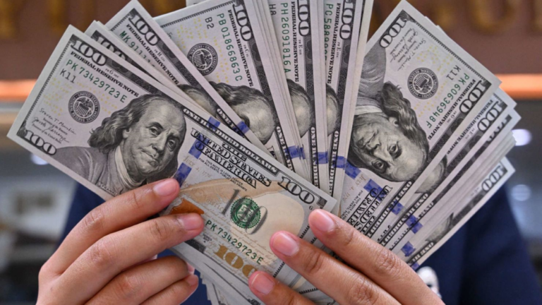 Retroceden los dólares financieros otra vez y amagan a cerrar la semana en baja