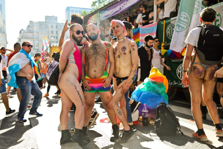 Organizaciones LGBT convocan a marchar en defensa de la pedofilia y los privilegios
