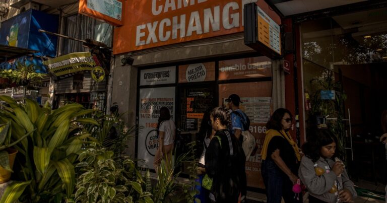 Dólar hoy: la cotización libre sigue a $1.220 y termina enero con balance negativo
