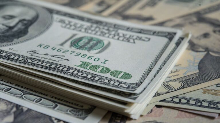 Dólar hoy: a cuánto opera este lunes 3 de febrero