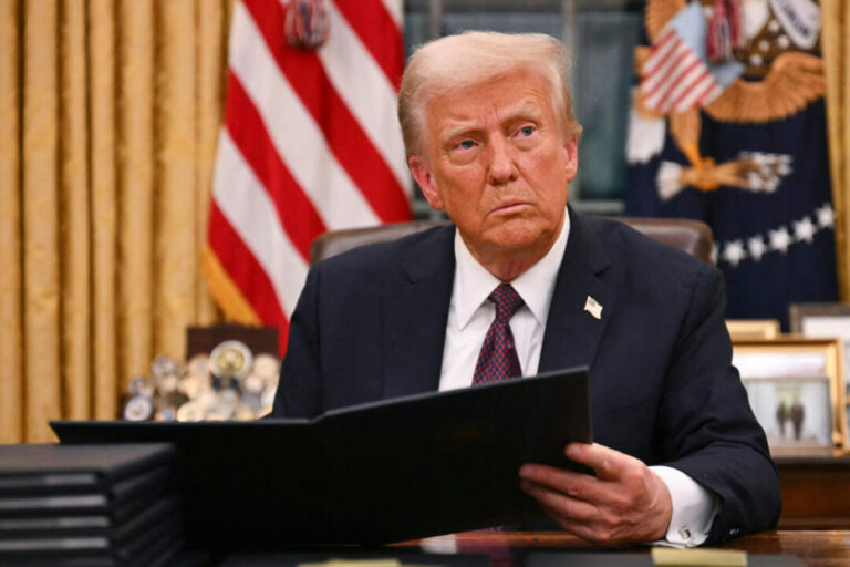 Trump advirtió que los aranceles a Canadá y México podrían elevarse hasta el 50%