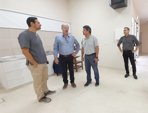 El rector Parmetler recorrió el campus de la UNaF