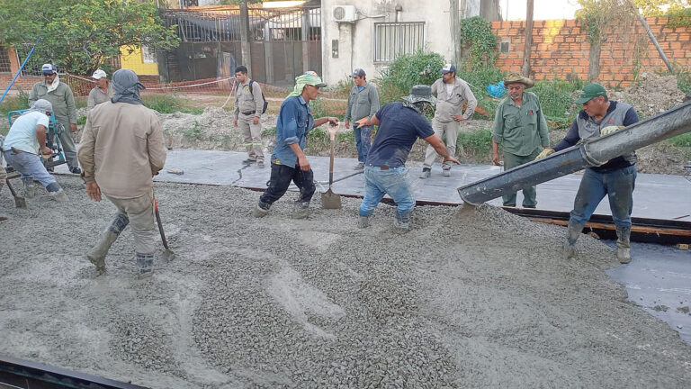 Comenzó la pavimentación de la calle Martín Rodríguez en el B Virgen del Rosario