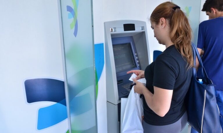El miércoles 26 inicia el cronograma de haberes de febrero para agentes estatales