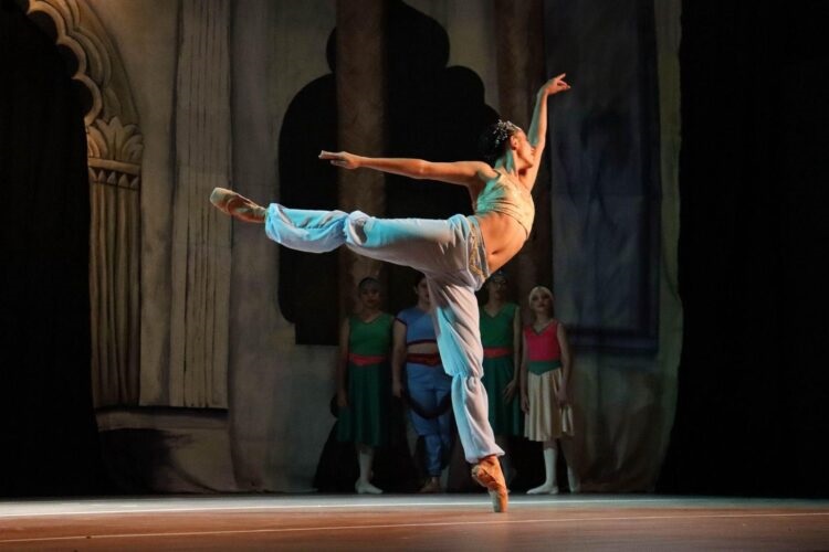 La formoseña Priscila Guerrero ingresó como bailarina al Teatro San Martín