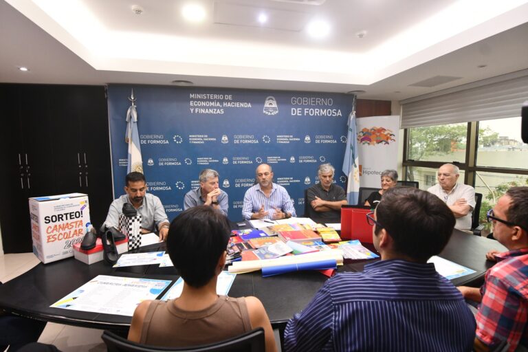 Defensa al Consumidor junto al Banco Formosa presentaron el acuerdo Semana del Consumidor