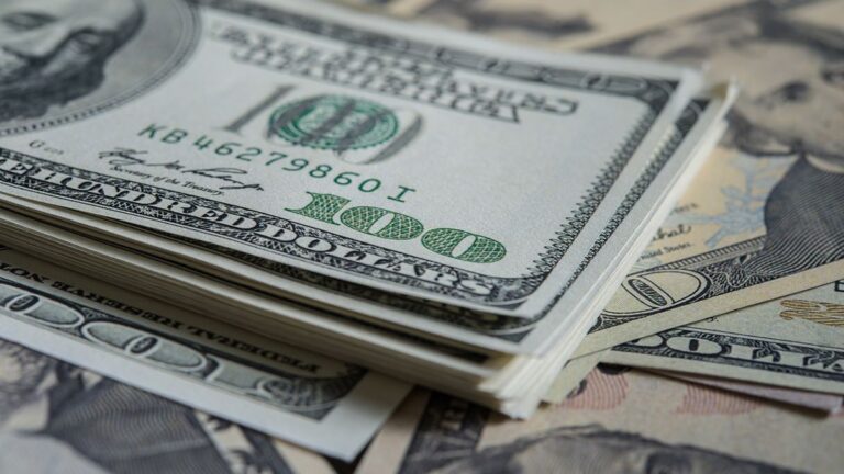 Dólar blue hoy minuto a minuto: a cuánto está este viernes 14 de marzo