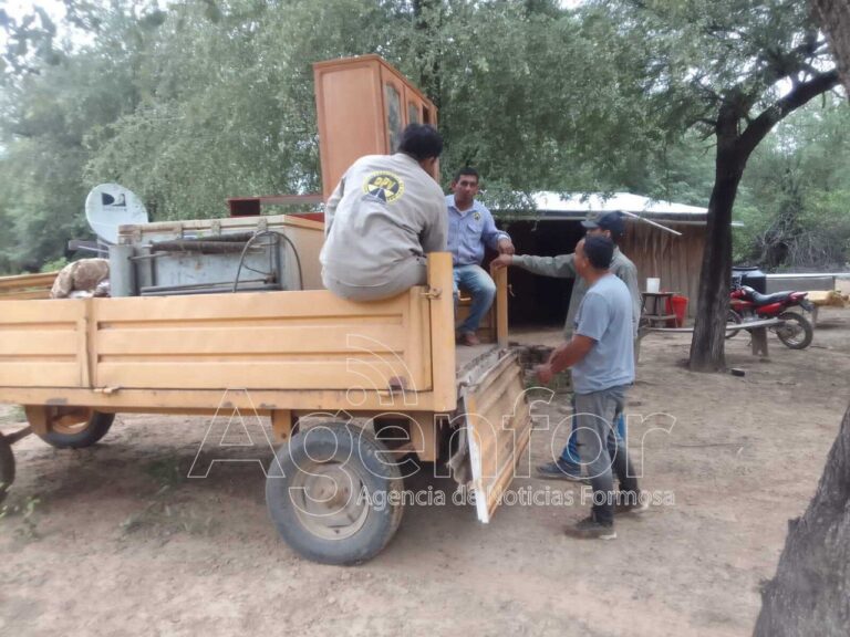 Vialidad Provincial asiste a familias por precaución ante desbordes del río Pilcomayo