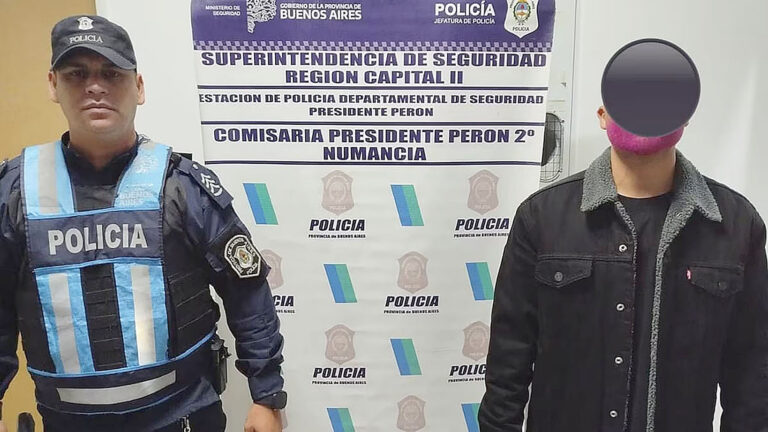 Detuvieron al cantante Perro Primo con un arma y marihuana: No saben quién soy?