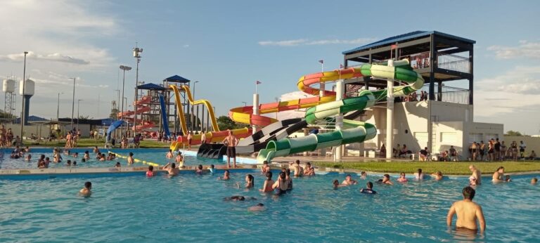Alumnos de la Escuela N 1 visitaron el Parque Acuático 17 de Octubre
