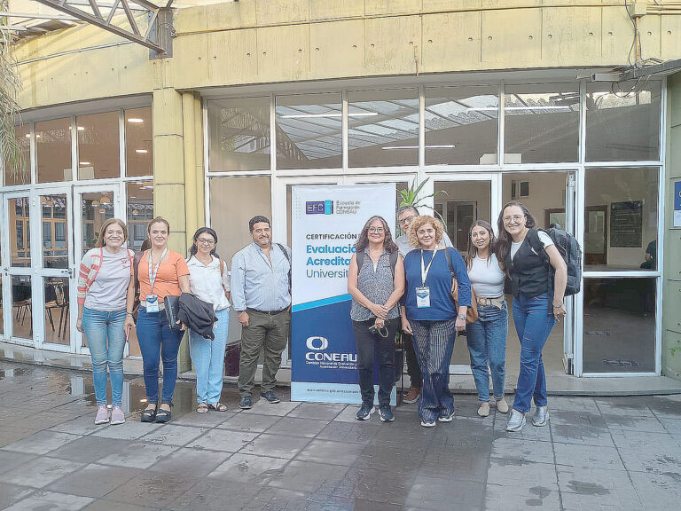 Docentes de la UNaF se capacitan en evaluación y acreditación universitaria