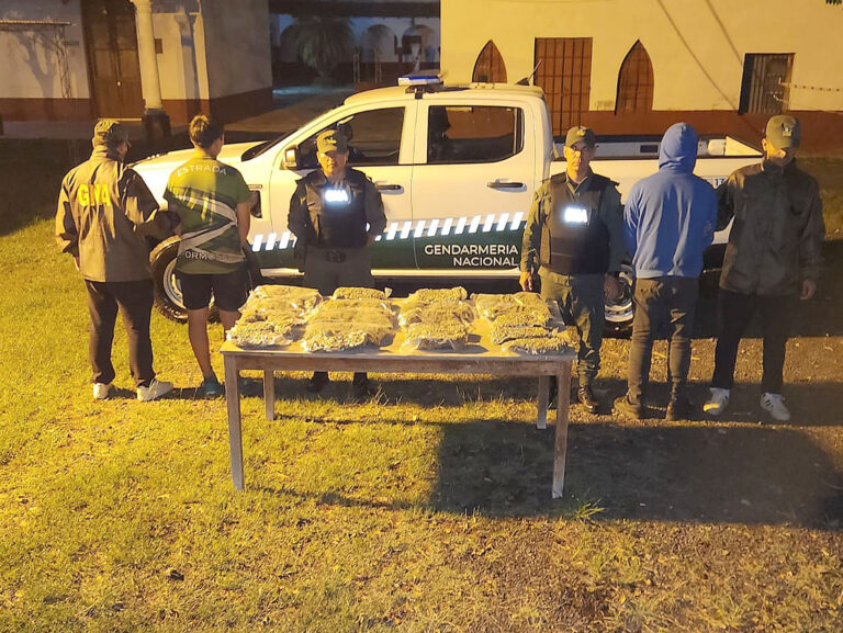 GN asesta duros golpes al narcotráfico y al tráfico ilegal de armas en Formosa