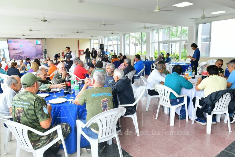 Se realizó almuerzo para homenajear a los veteranos de Malvinas