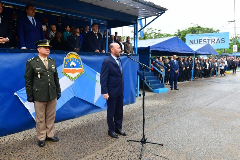 Insfrán encabezó el acto central en homenaje a ex combatientes y veteranos de Malvinas