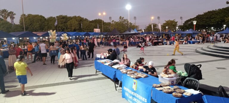 La convocante Feria Unidad por Semana Santa se ubicó en el Paraíso de los Niños