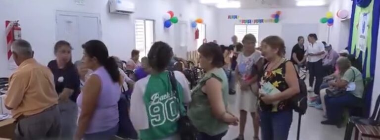 El Colorado: Municipio brindó atención oftalmólogica a adultos mayores de esta ciudad