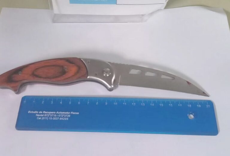 Una adolescente de 14 años hirió con una navaja a una compañera de curso de un colegio privado