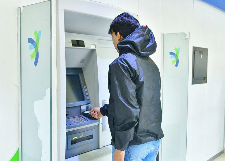 Desde Economía informaron que el lunes 28 iniciará el cronograma de haberes de abril