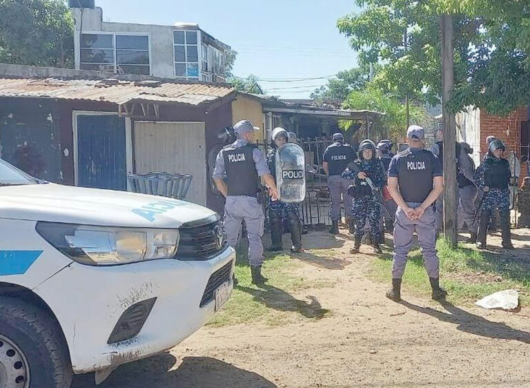 Detuvieron a uno de los imputados por un arrebato en el Distrito Cinco